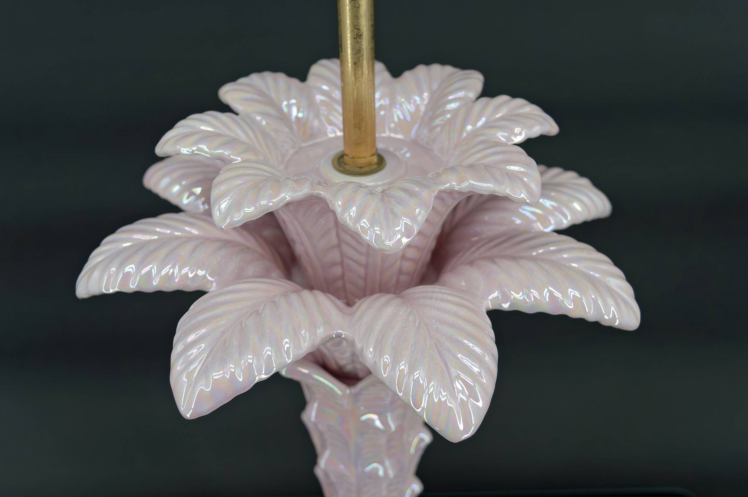 Palm tree lamp in pearly pink ceramic, Italy, circa 1960