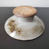 Cup pique flowers in sandstone signed