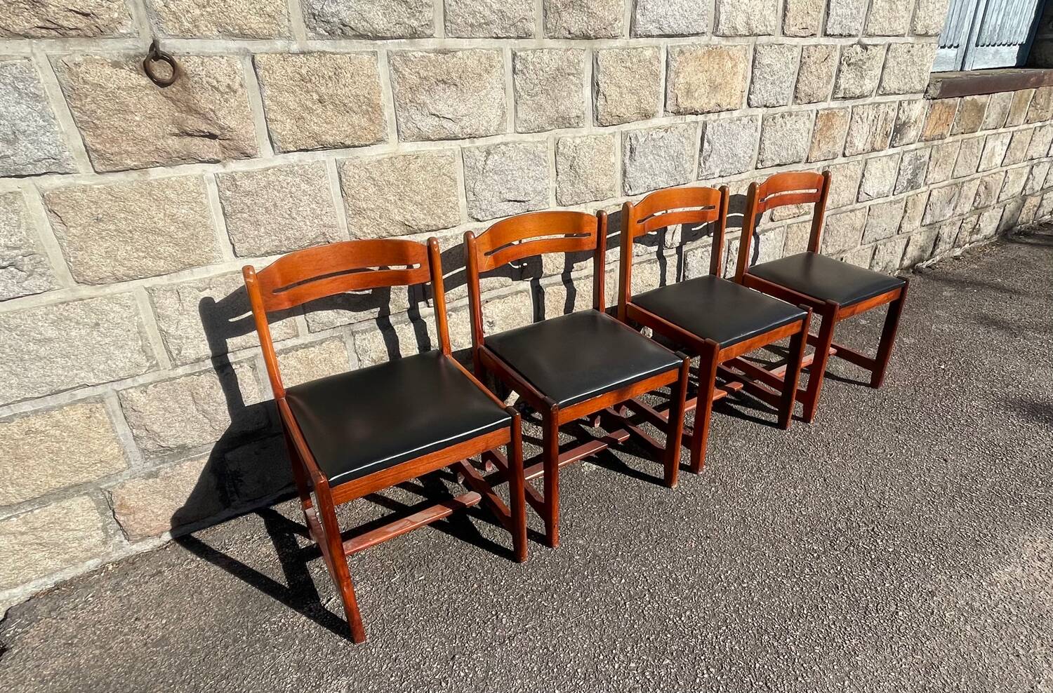 4 chaises de salle à manger style danoises