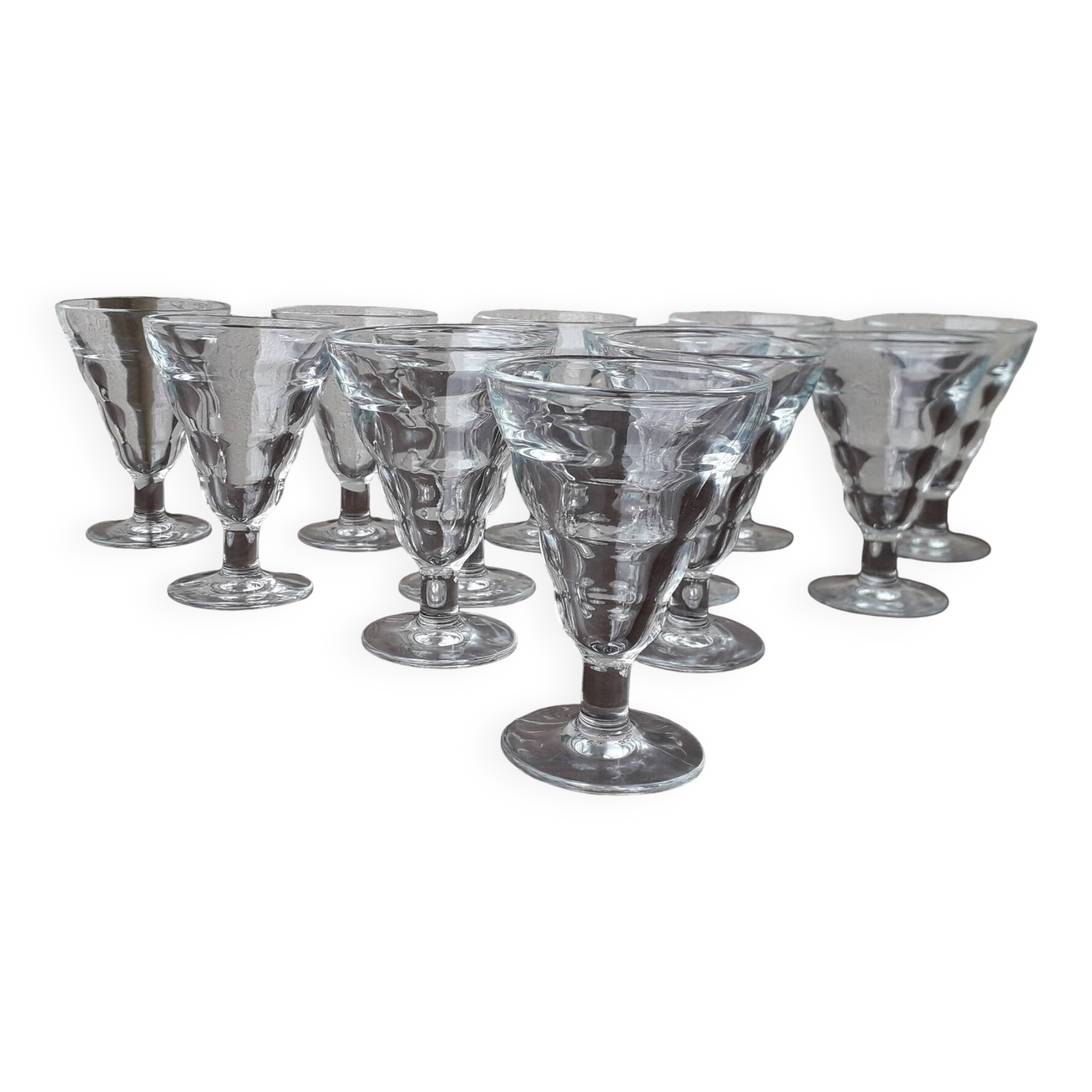 12 stemmed glasses