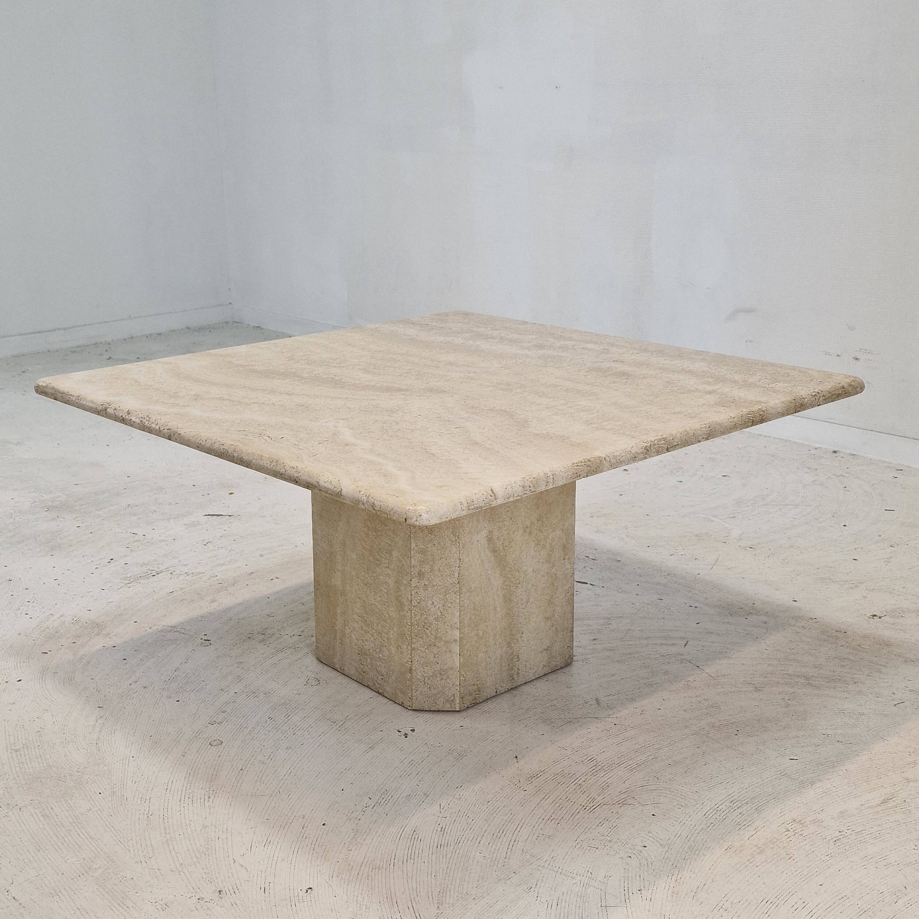 Italian coffee table in travertine, 1980s
