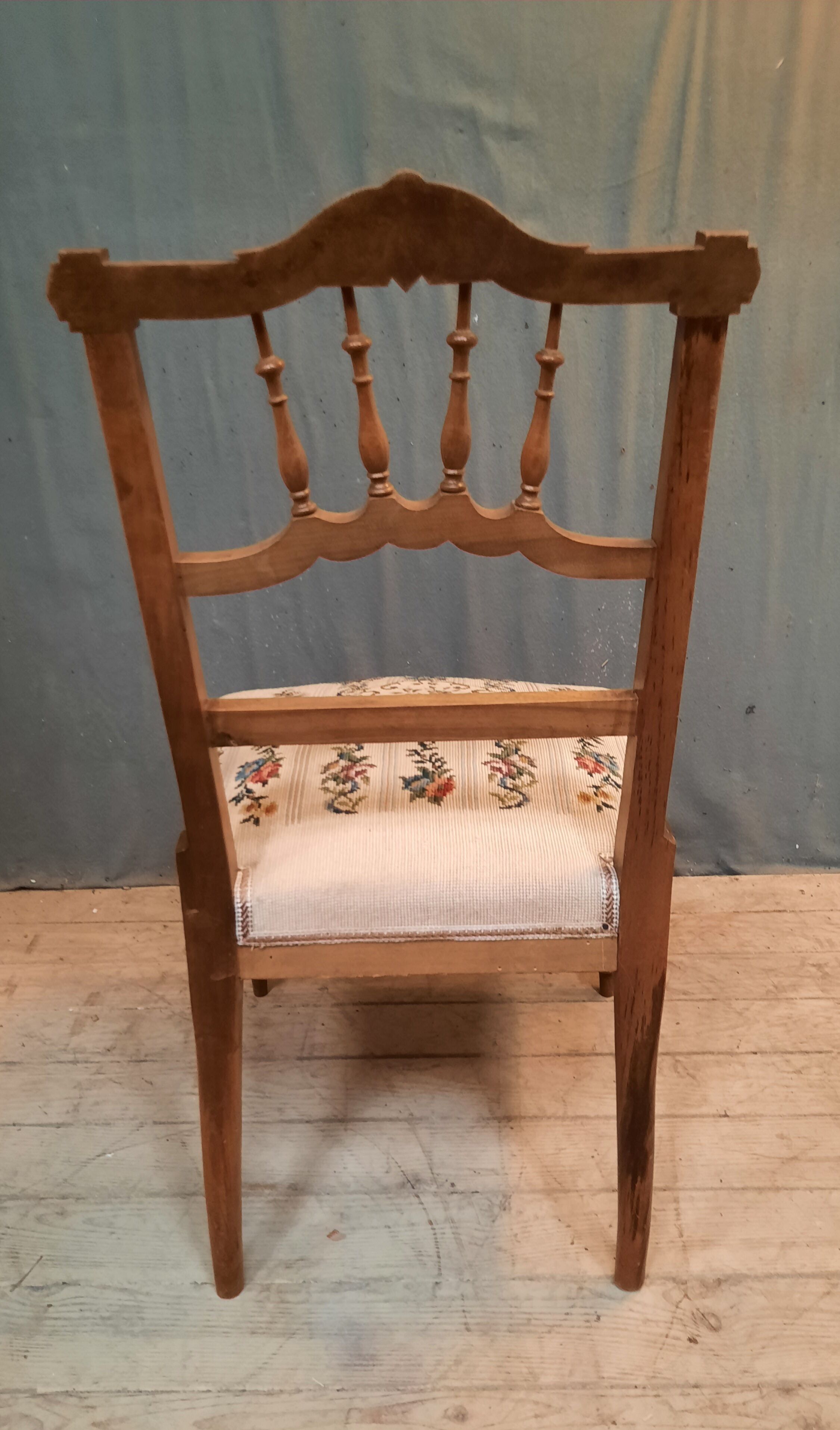 Upholstered low chair