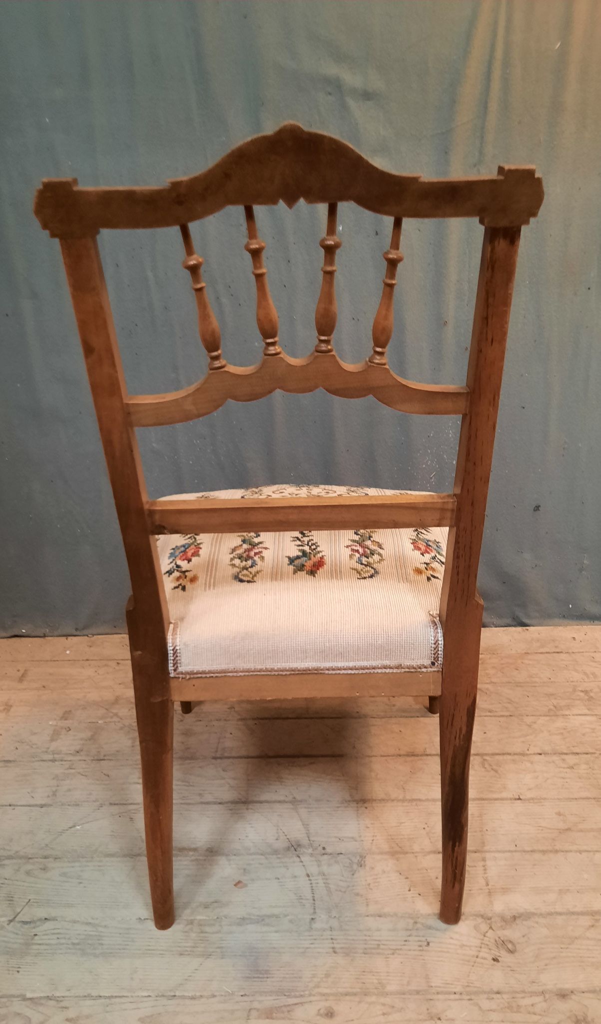 Upholstered low chair