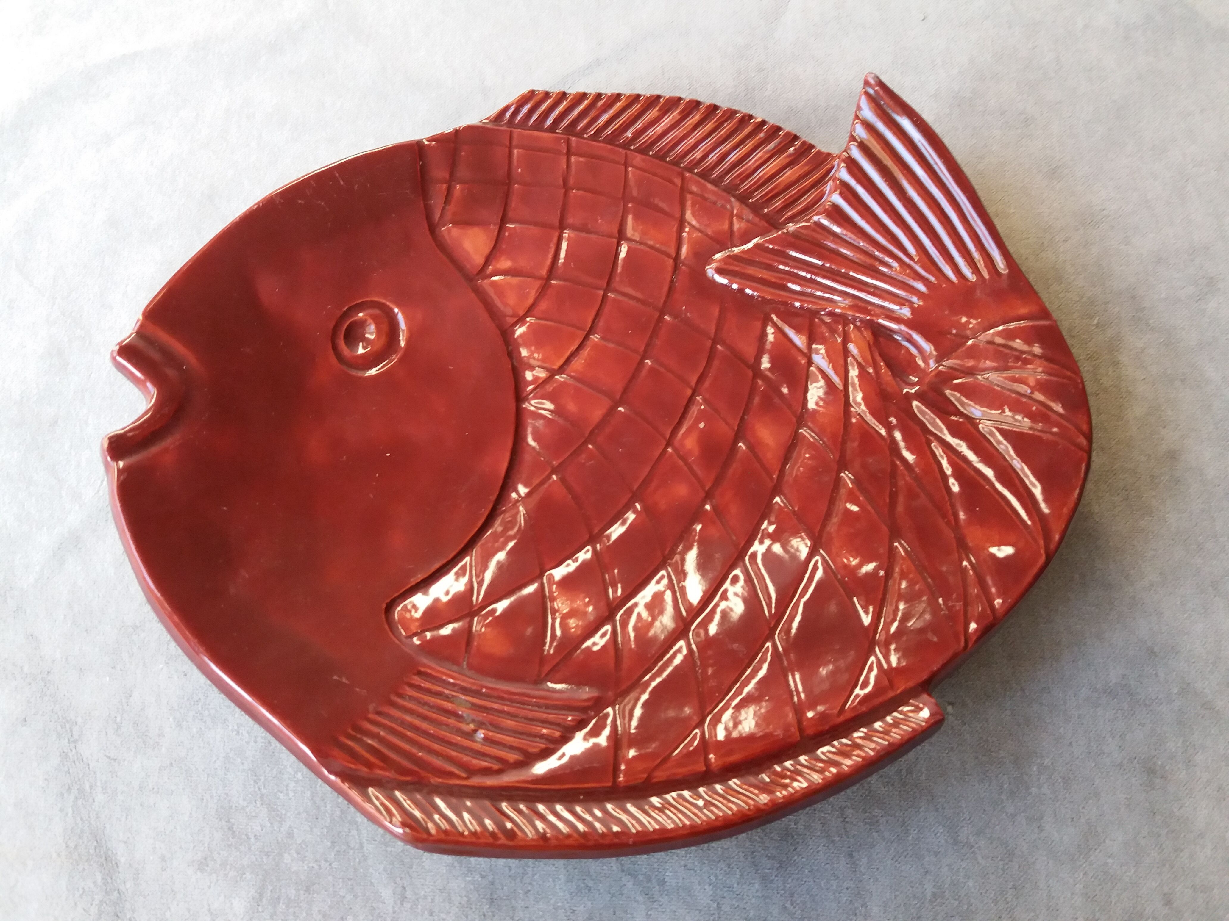 Zoomorphic dish vintage ceramic fish