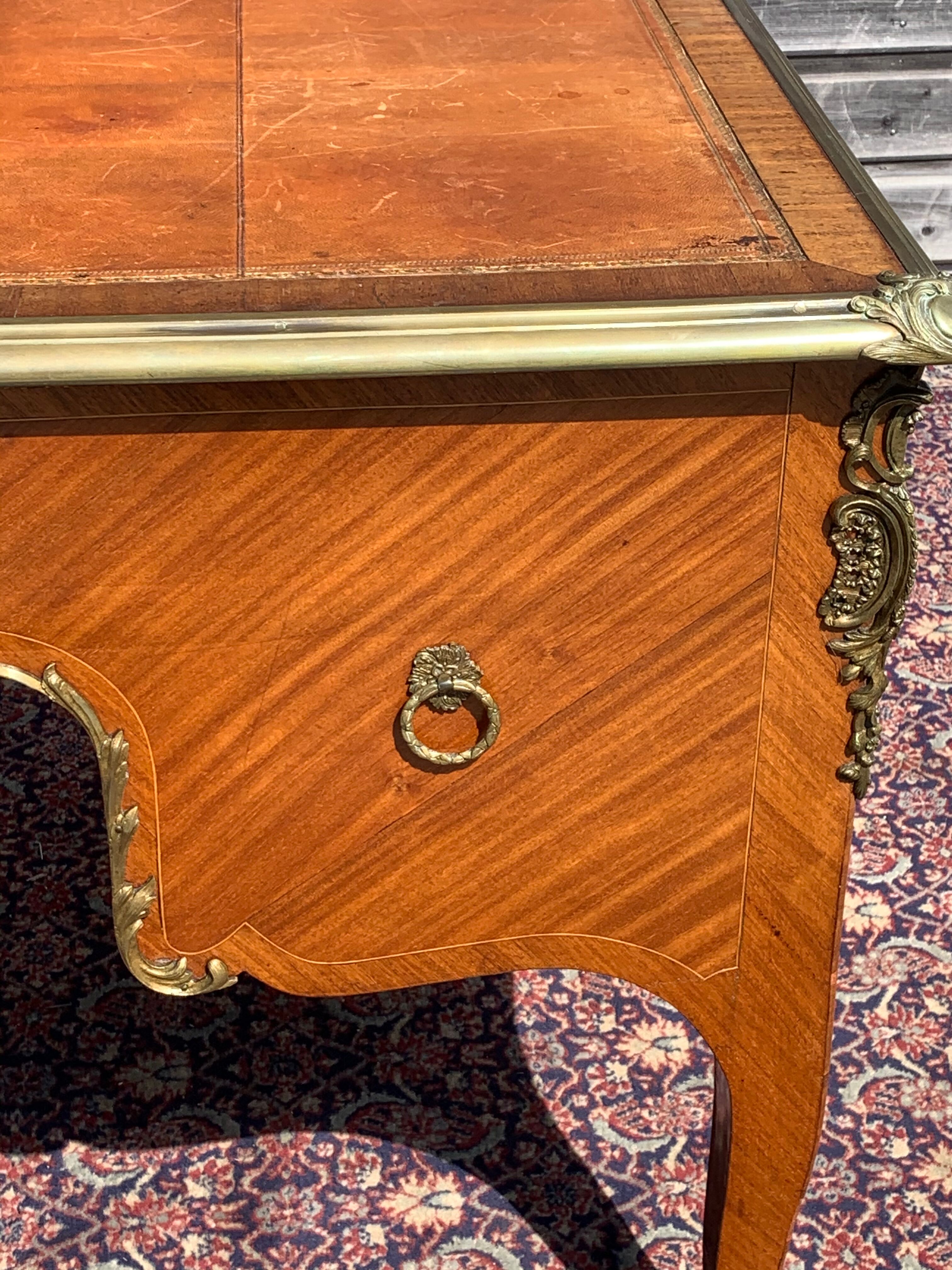 Desk in louis XV marquetry