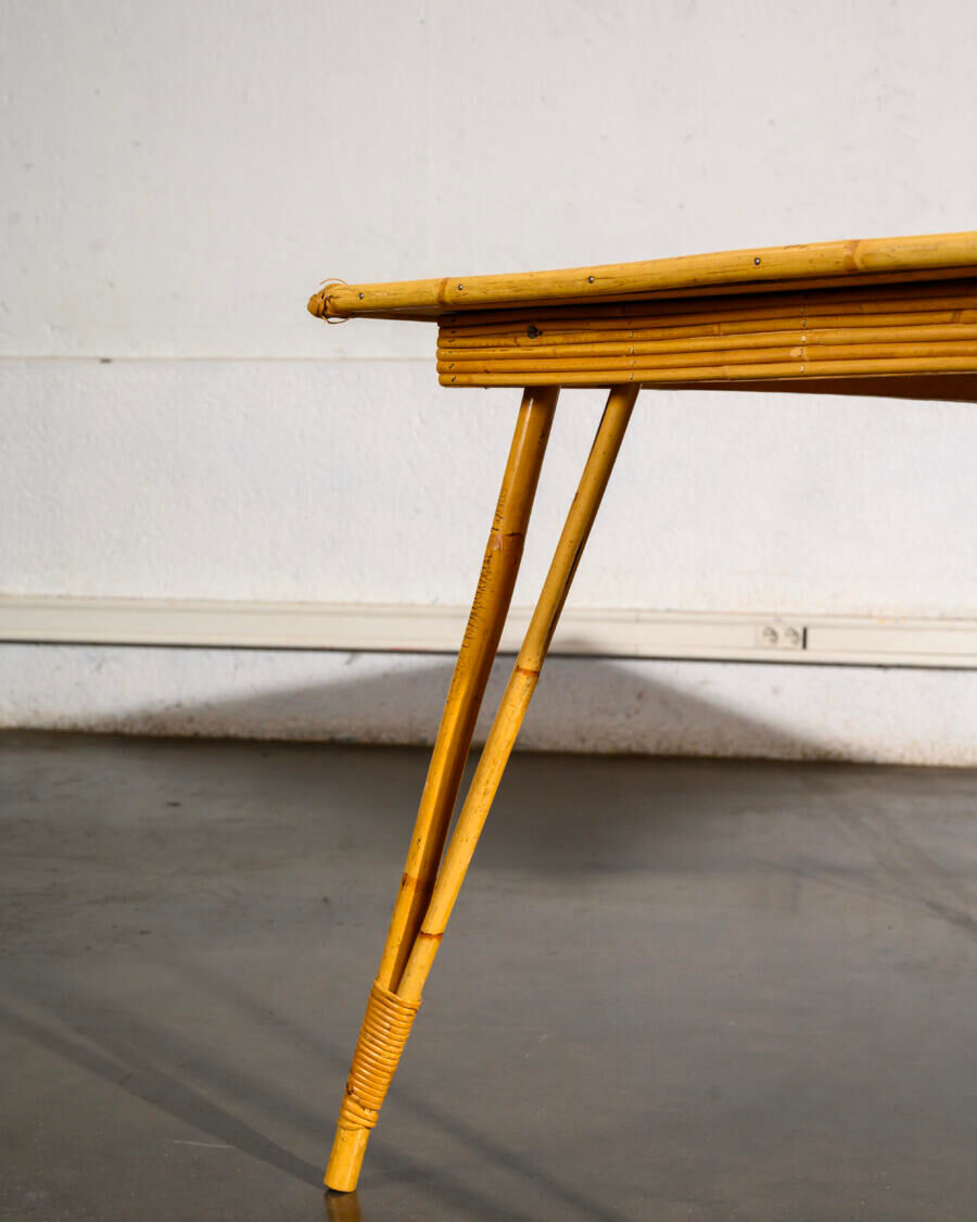Grande table en bambou pieds Eiffel