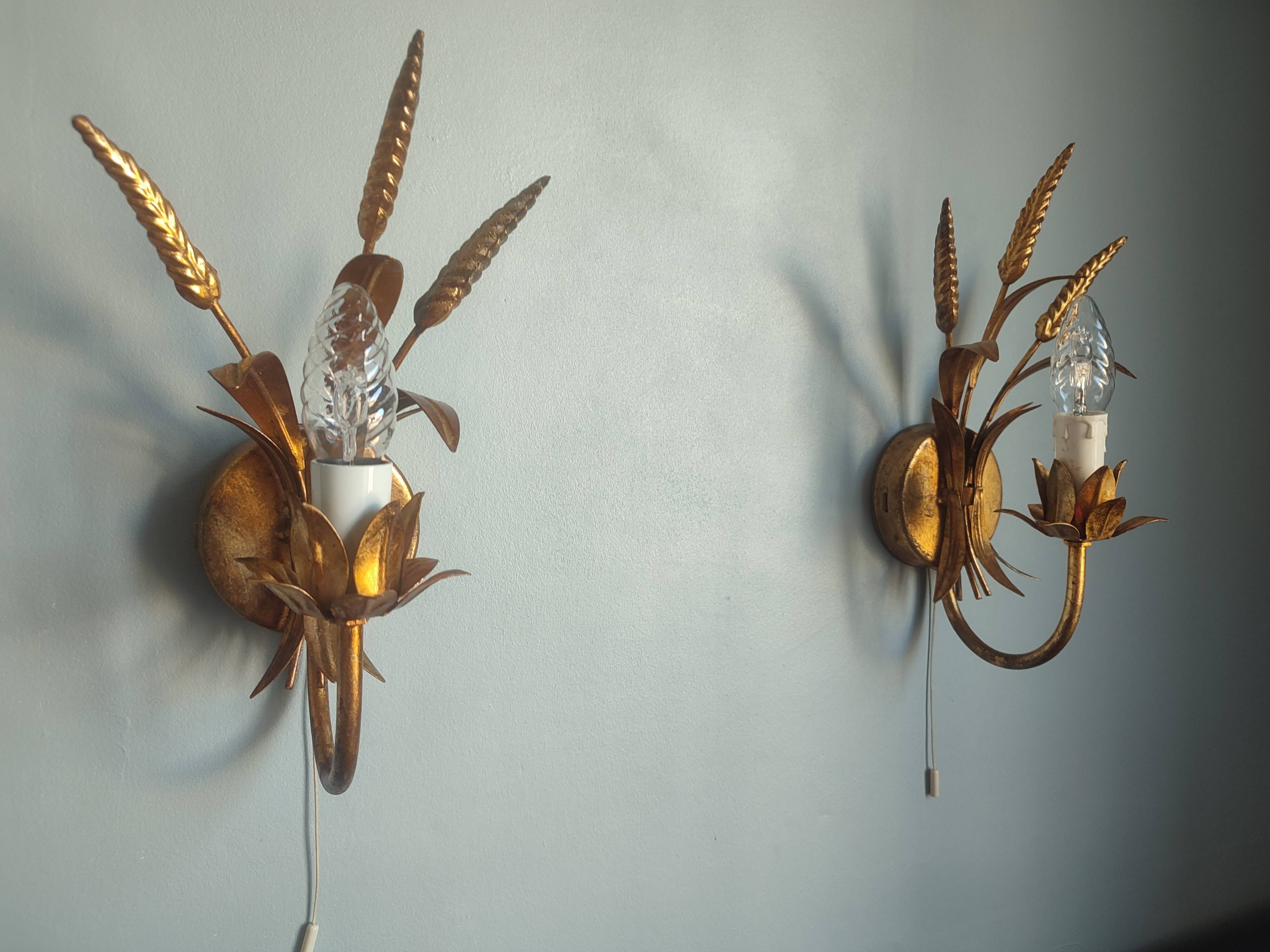 Pair of vintage Italian Hollywood Regency style sconces