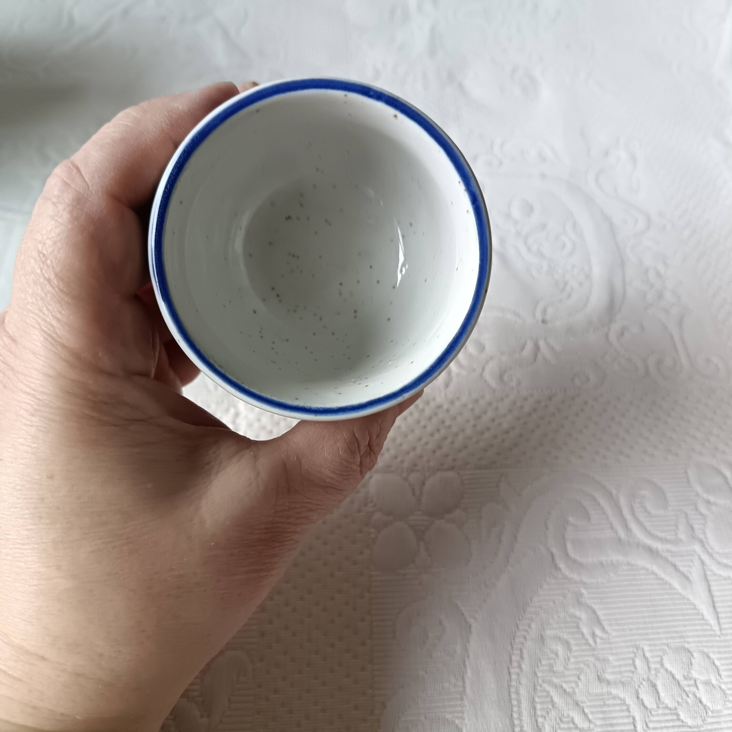 Service à thé asiatique en céramique et bambou