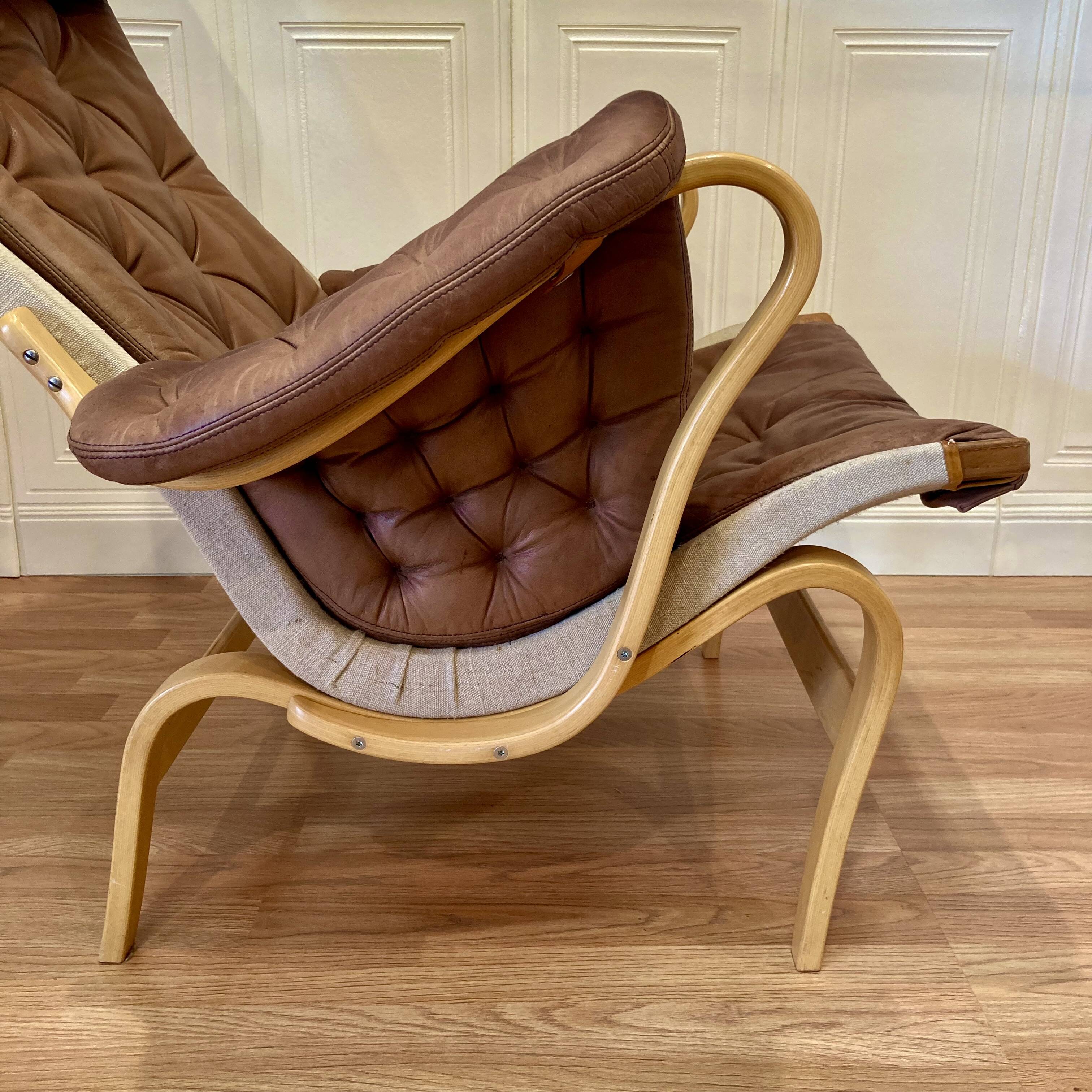 "Pernilla" leather armchair "Bruno Mathsson" 1960.