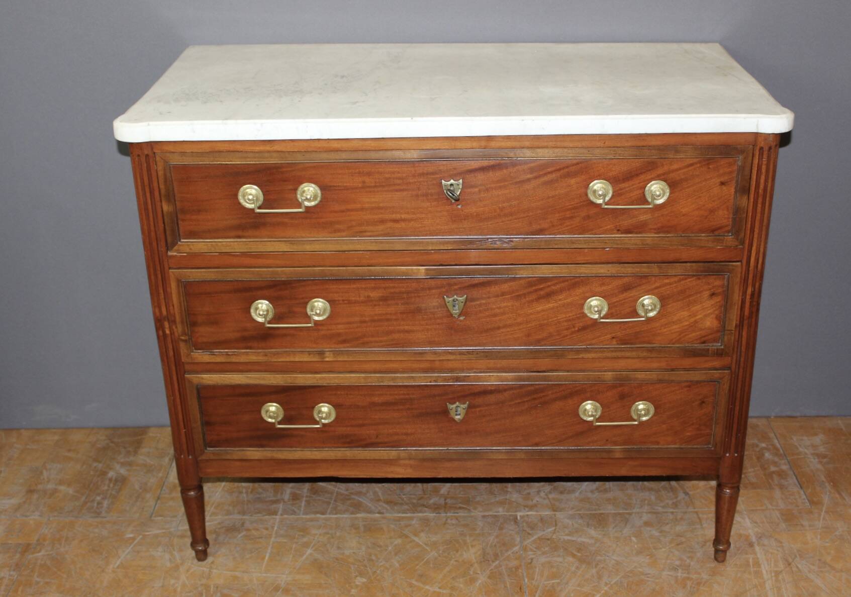 Small Louis XVI chest of drawers circa 1800