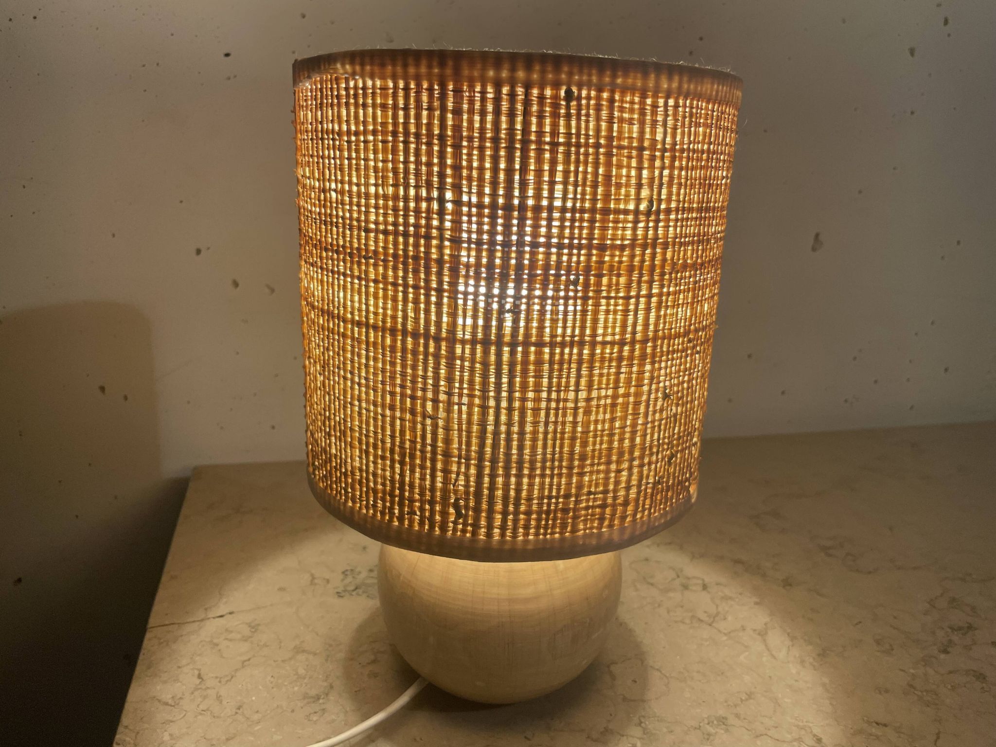 Lampe boule en bois