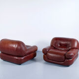 Pair of Sapporo leather armchairs from the 1970s, by Mobil Girgi.