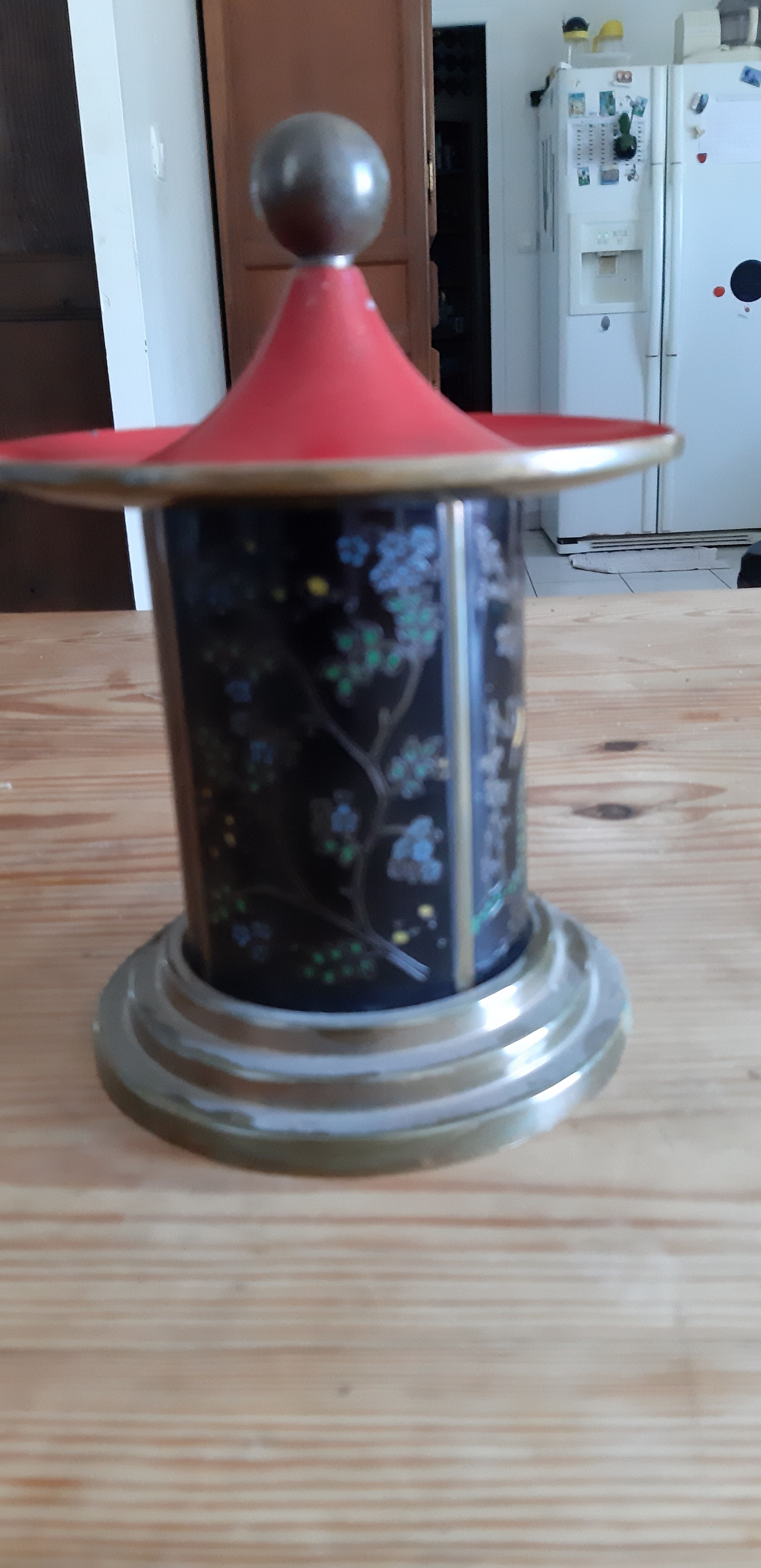 Cigarettes holder vintage metal enamelled