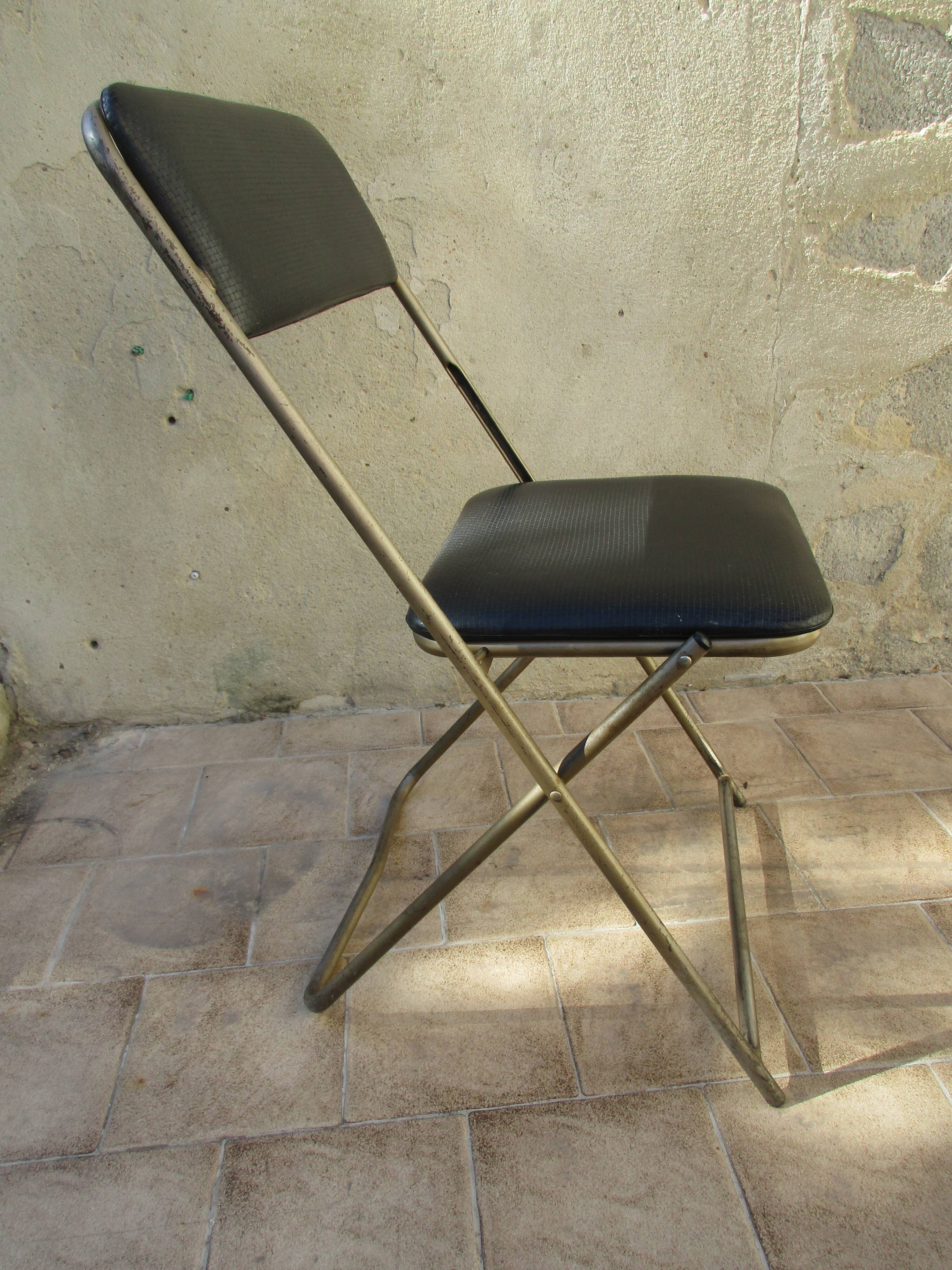 Lot of 4 folding chairs 70s