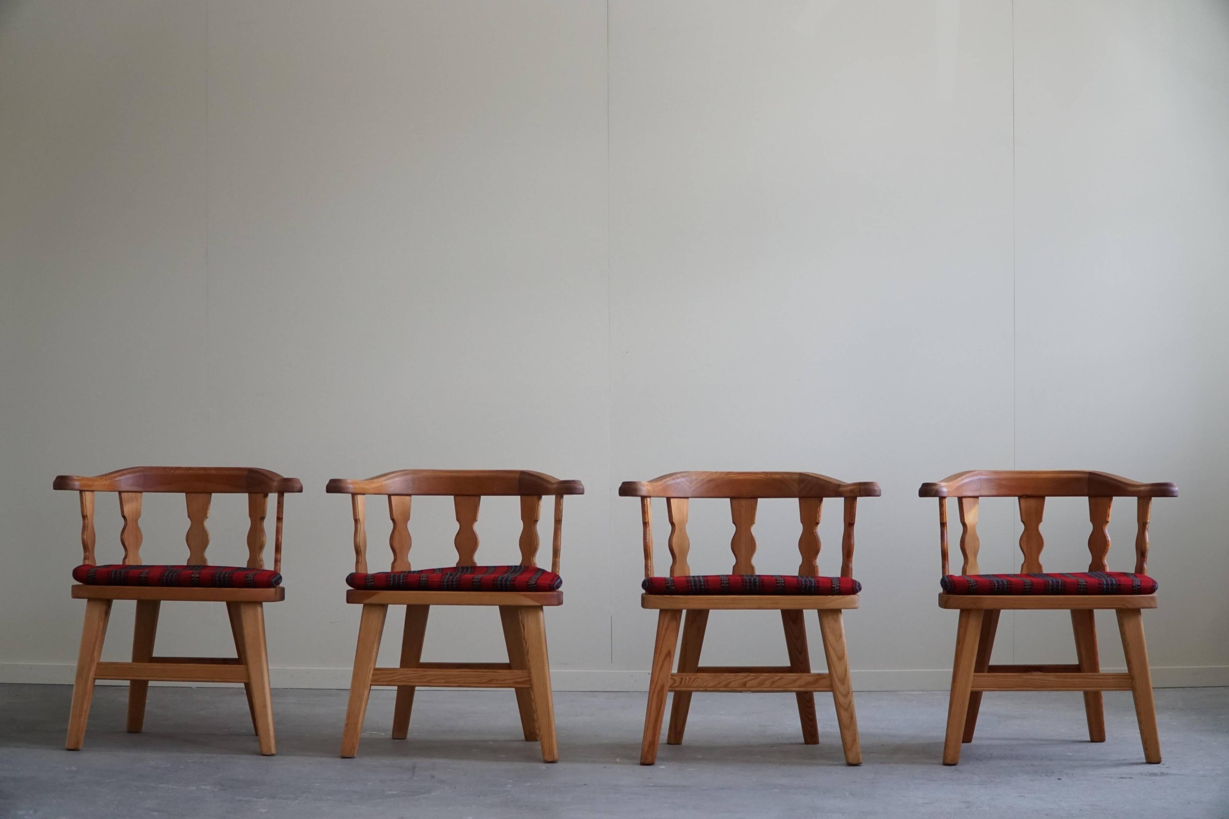 Set of 4 modern Norwegian armchairs by Krogenæs, solid pine, 1950s.