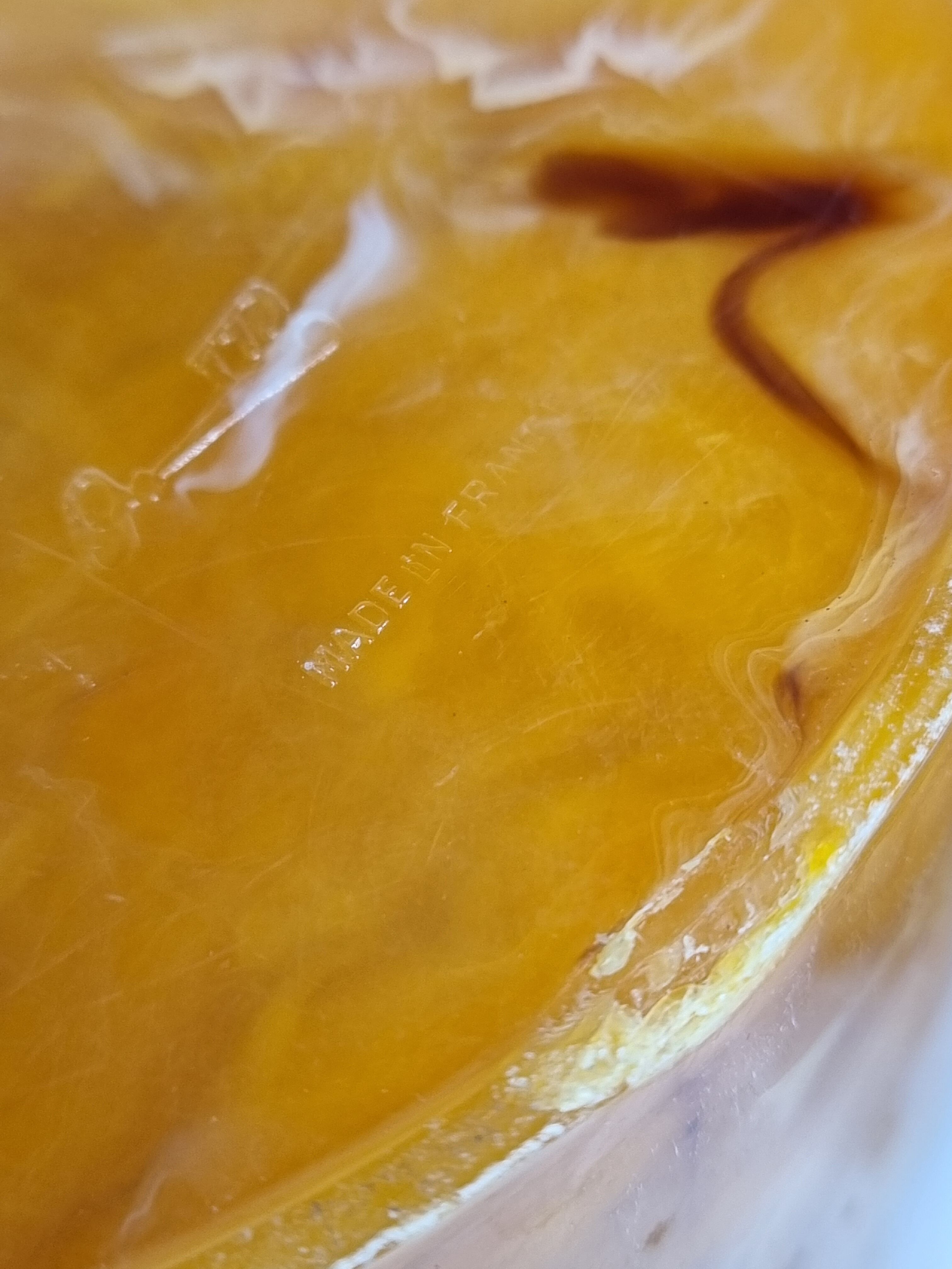 Vintage bakelite cotton box, 20 cm