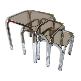 Trio of square pull out tables