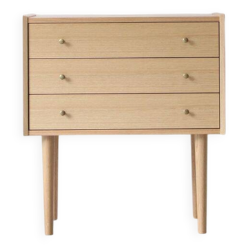Small chest of drawers