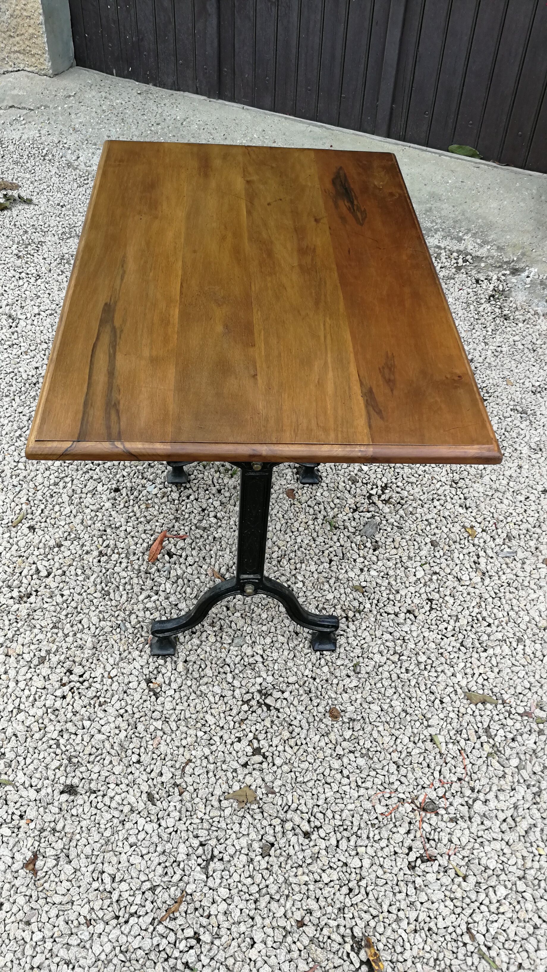 Bistro table
