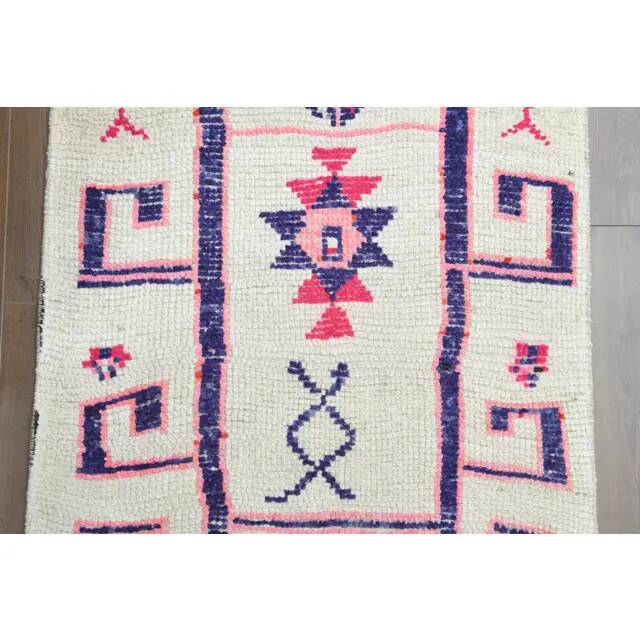1970s Vintage Turkish Hand-Knotted Wool Cotton White Runner Rug 92x330