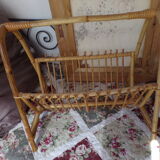 Porte-revue en rotin