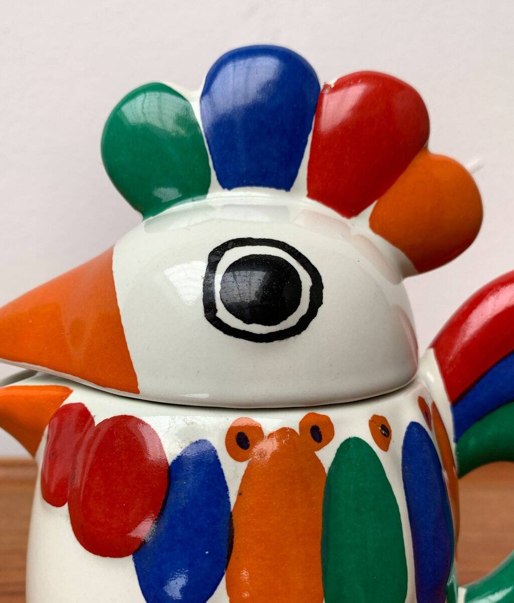 Vintage ceramic teapot or coffee pot chicken, 1970s.