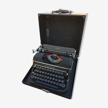 Machine à écrire Champion Underwood Made in the USA