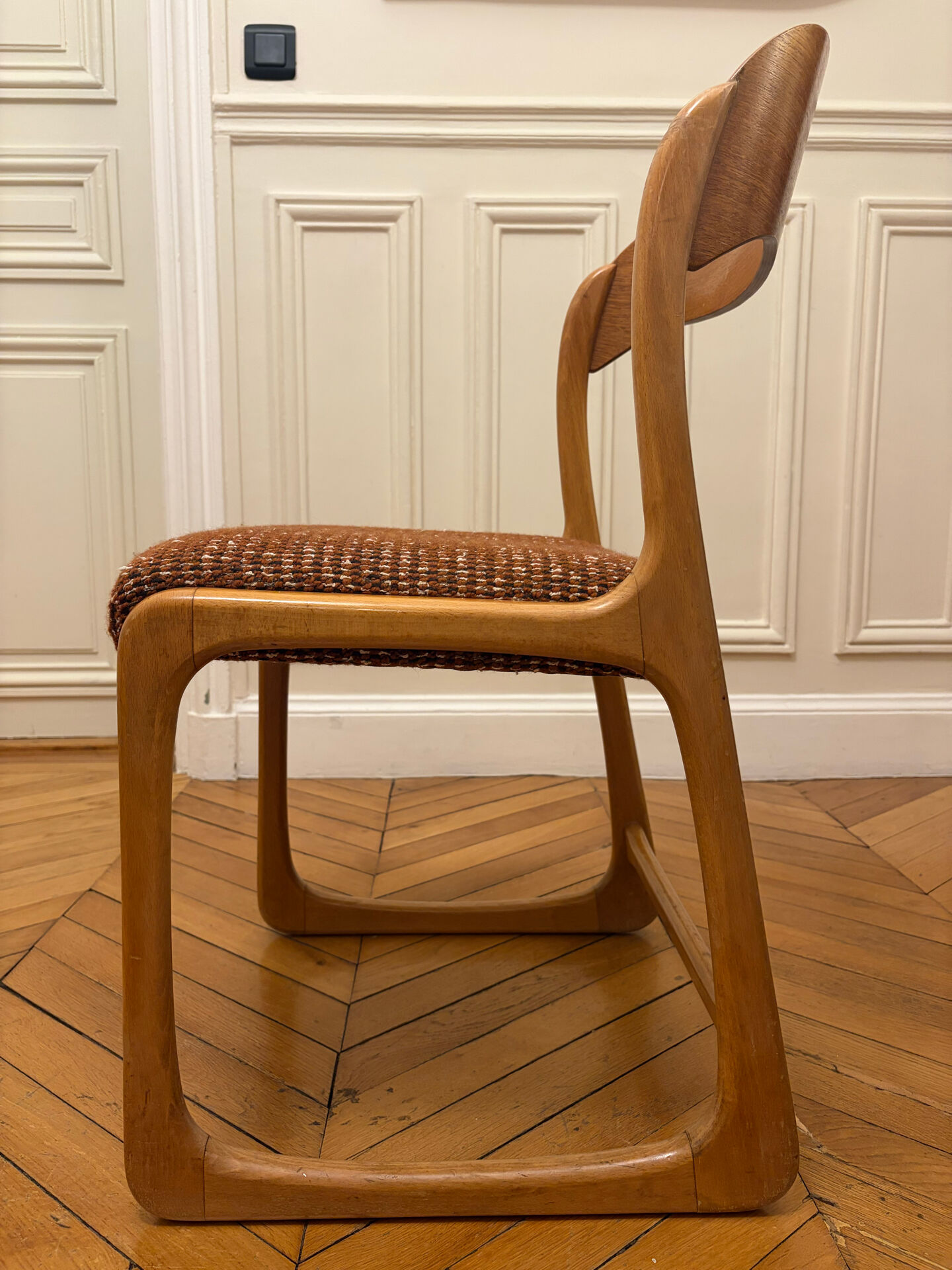 Lot of 6 baumann sled chairs