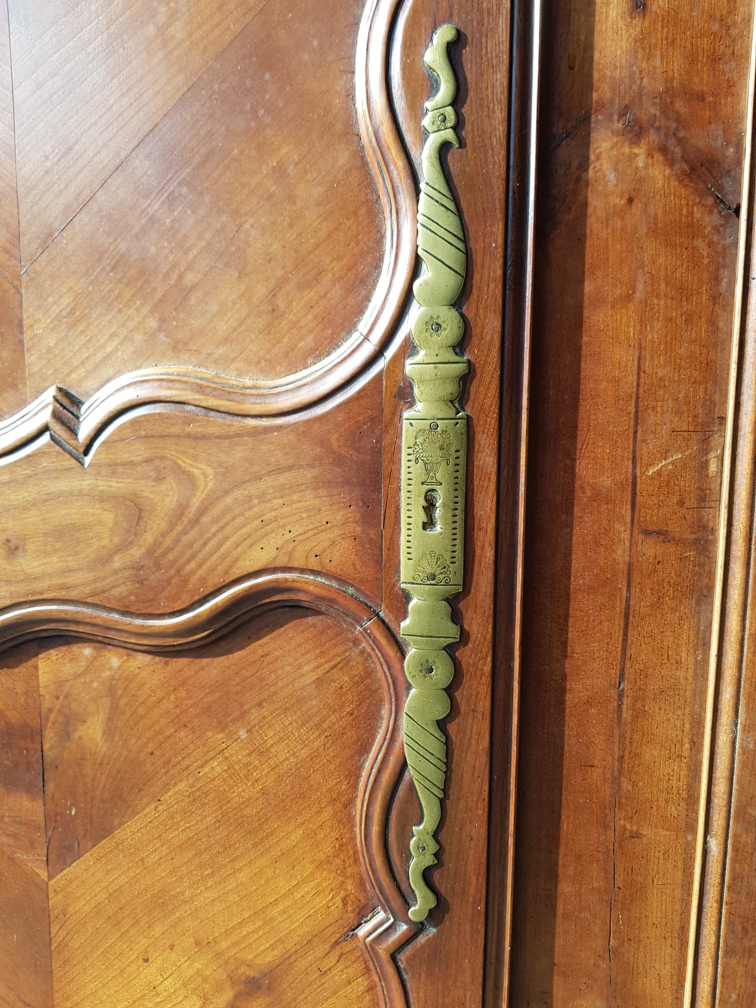 Double doors old wall closet