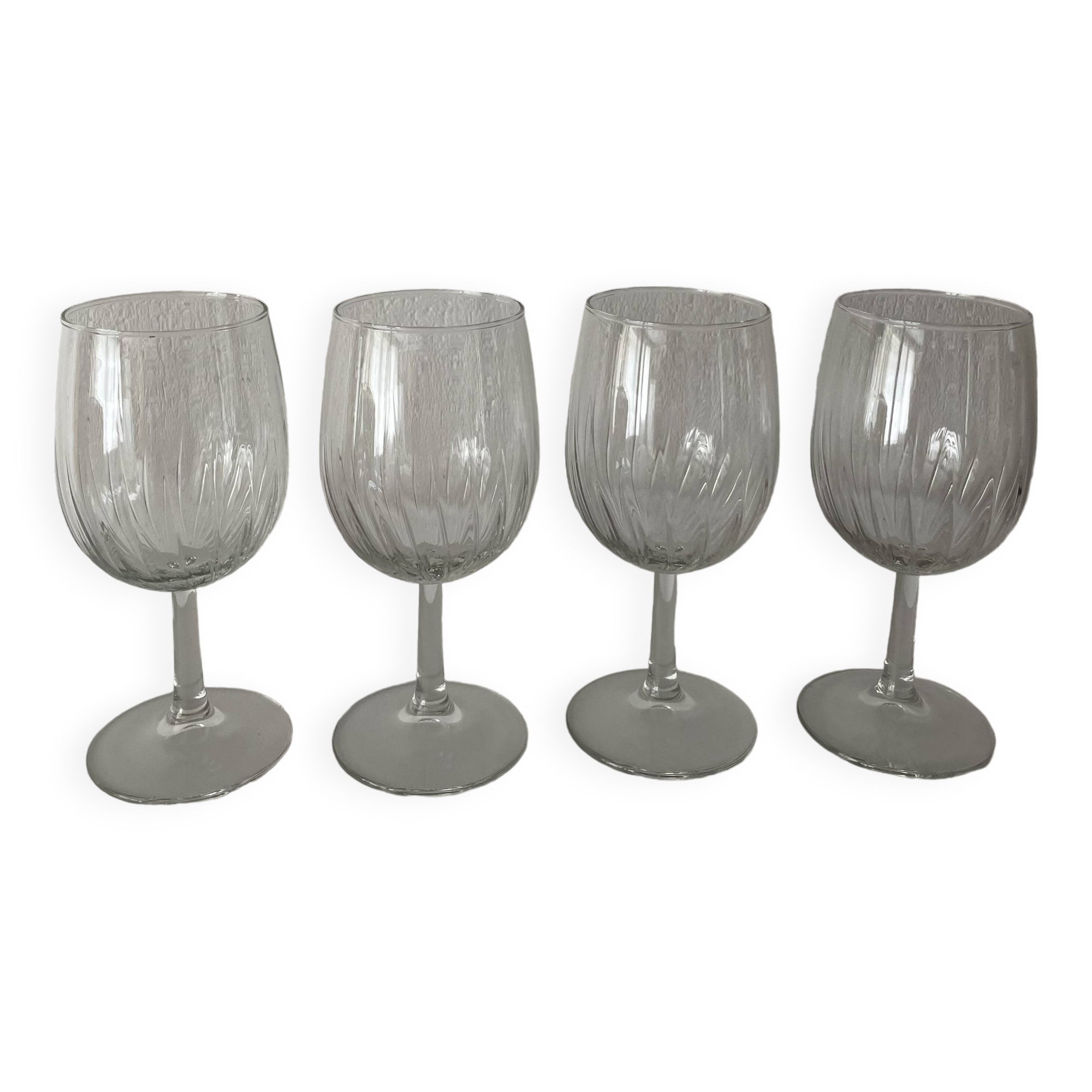 Set of stemmed glasses