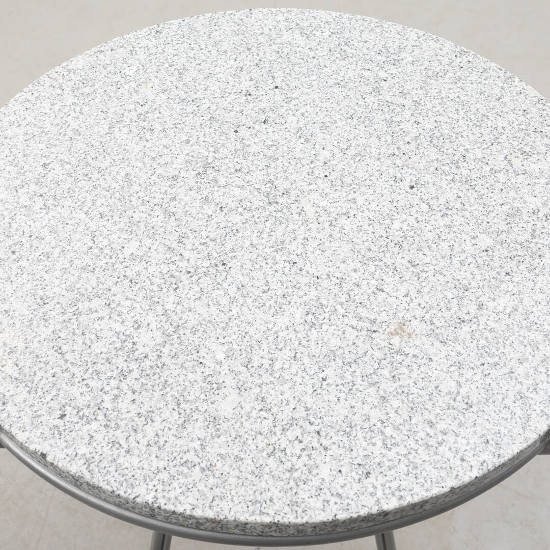Table basse ronde en granite et métal 1960 Allemagne