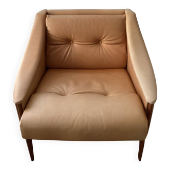 FRAU armchair