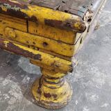 Ancien autel à offrandes en teck birman