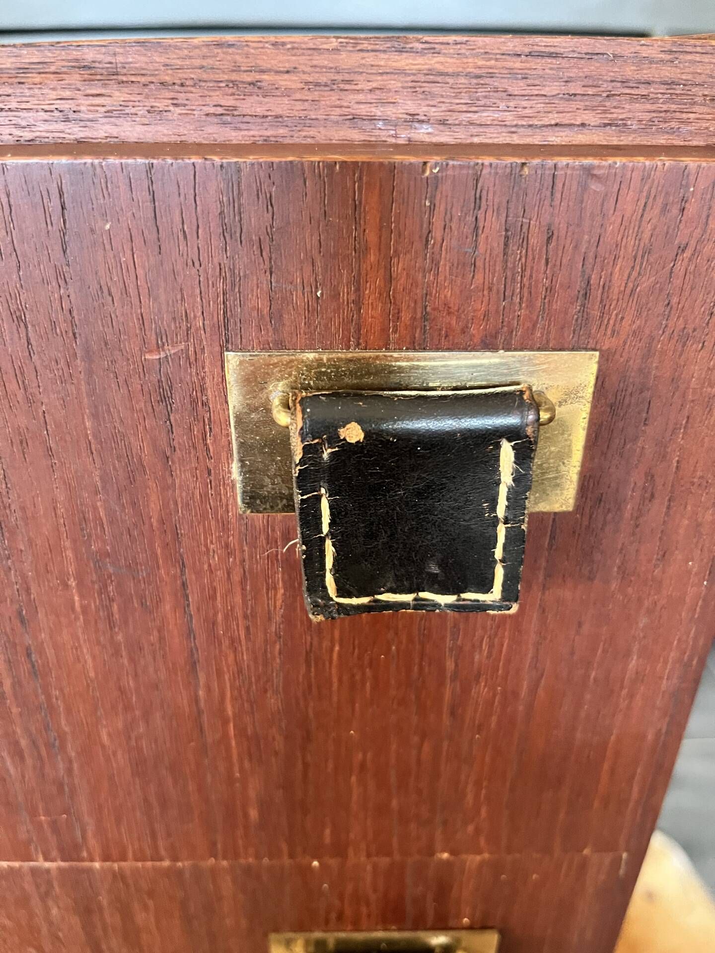 Vintage chest of drawers