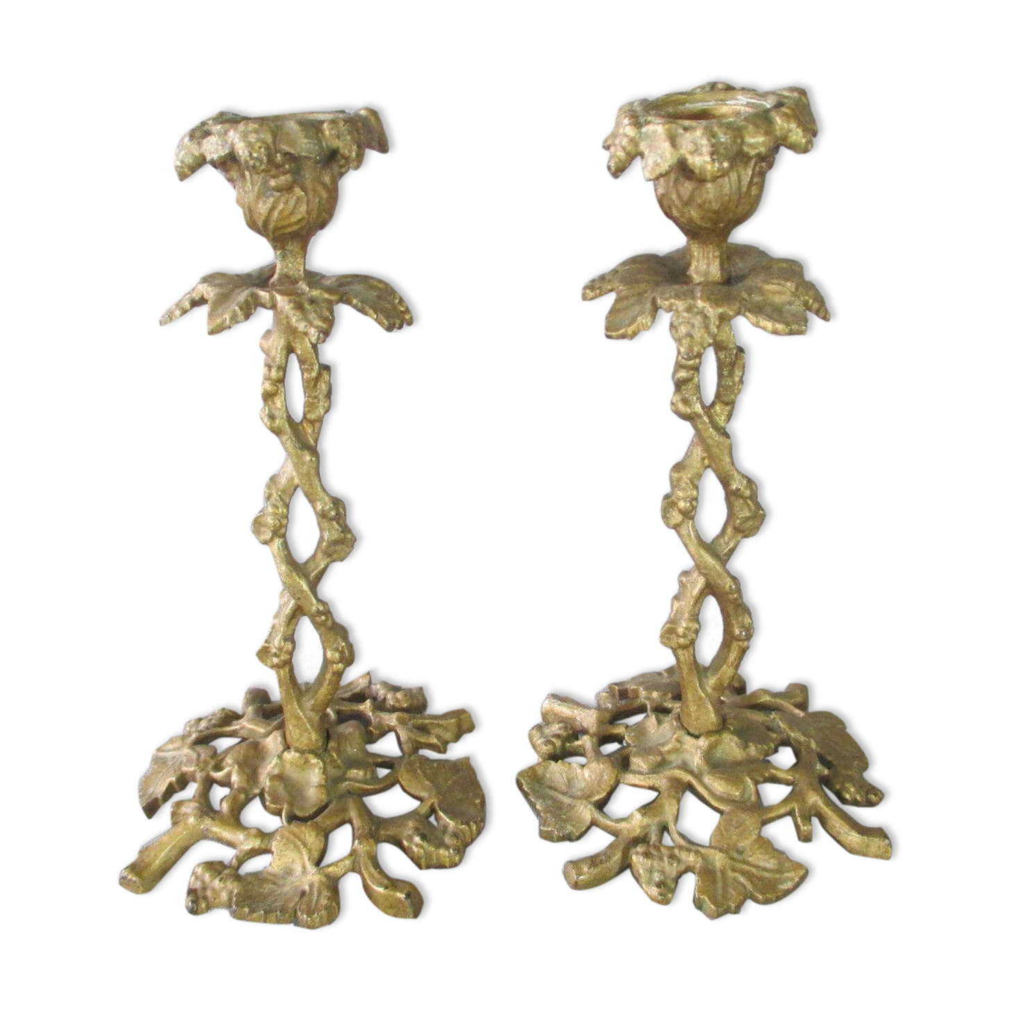 Pair of gilded bronze candlesticks with vine décor