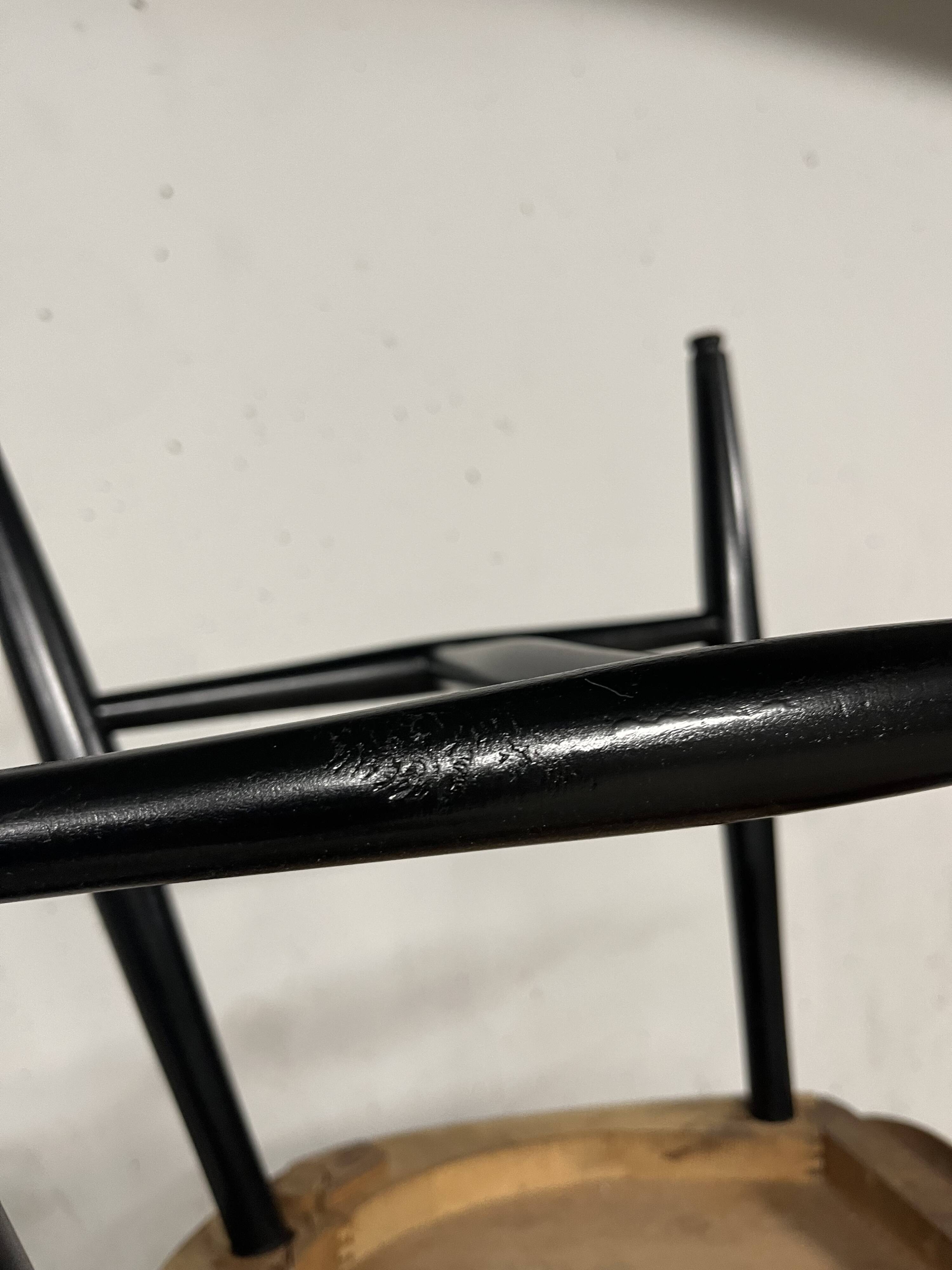 Nesto Scandinavian chair series