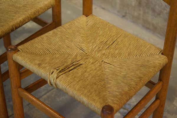 Série de quatre chaises et deux fauteuils design danois 1960’