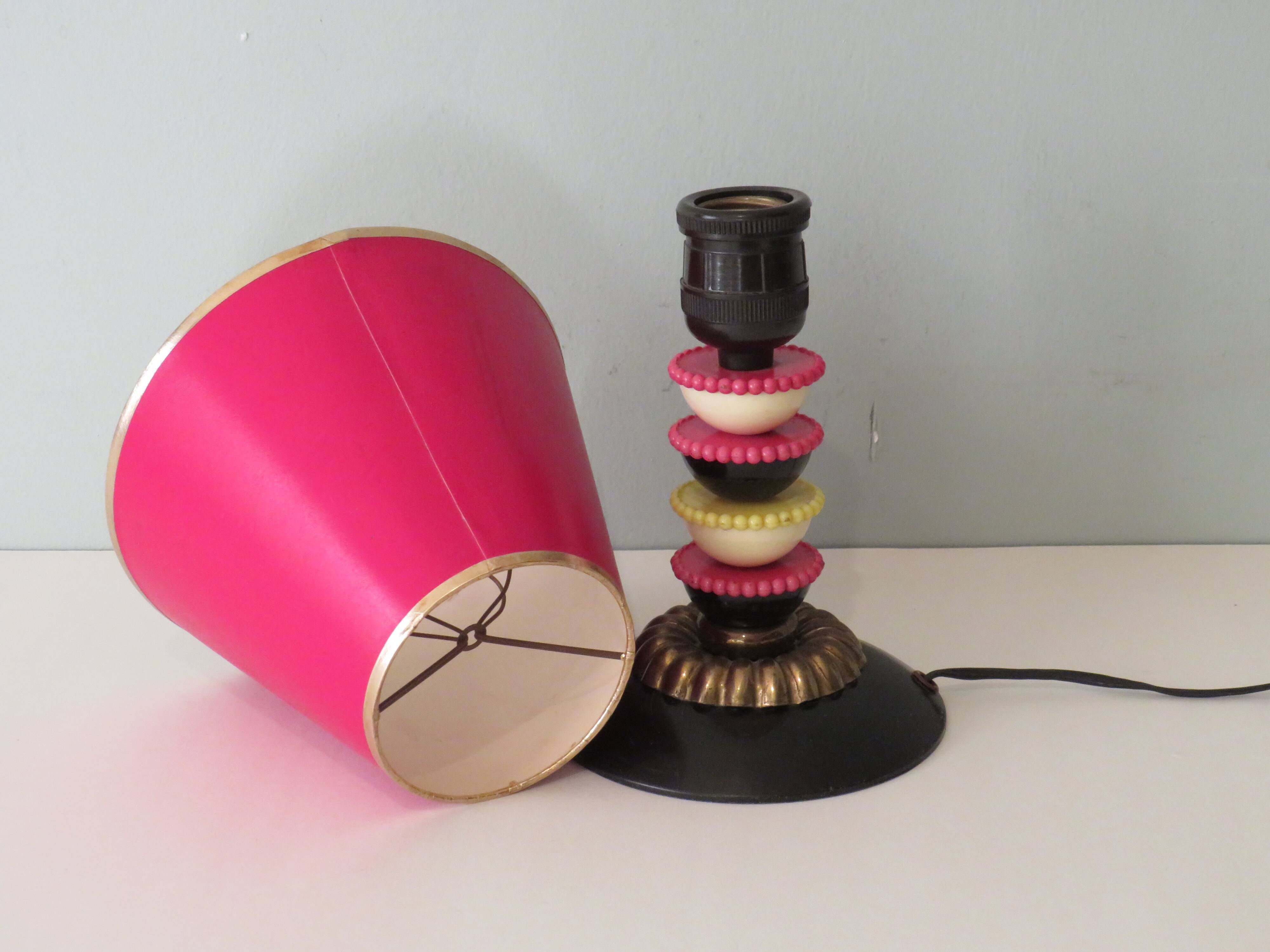 Table lamp in copper, plastic and Bakelite, early twentieth century, Belcique.