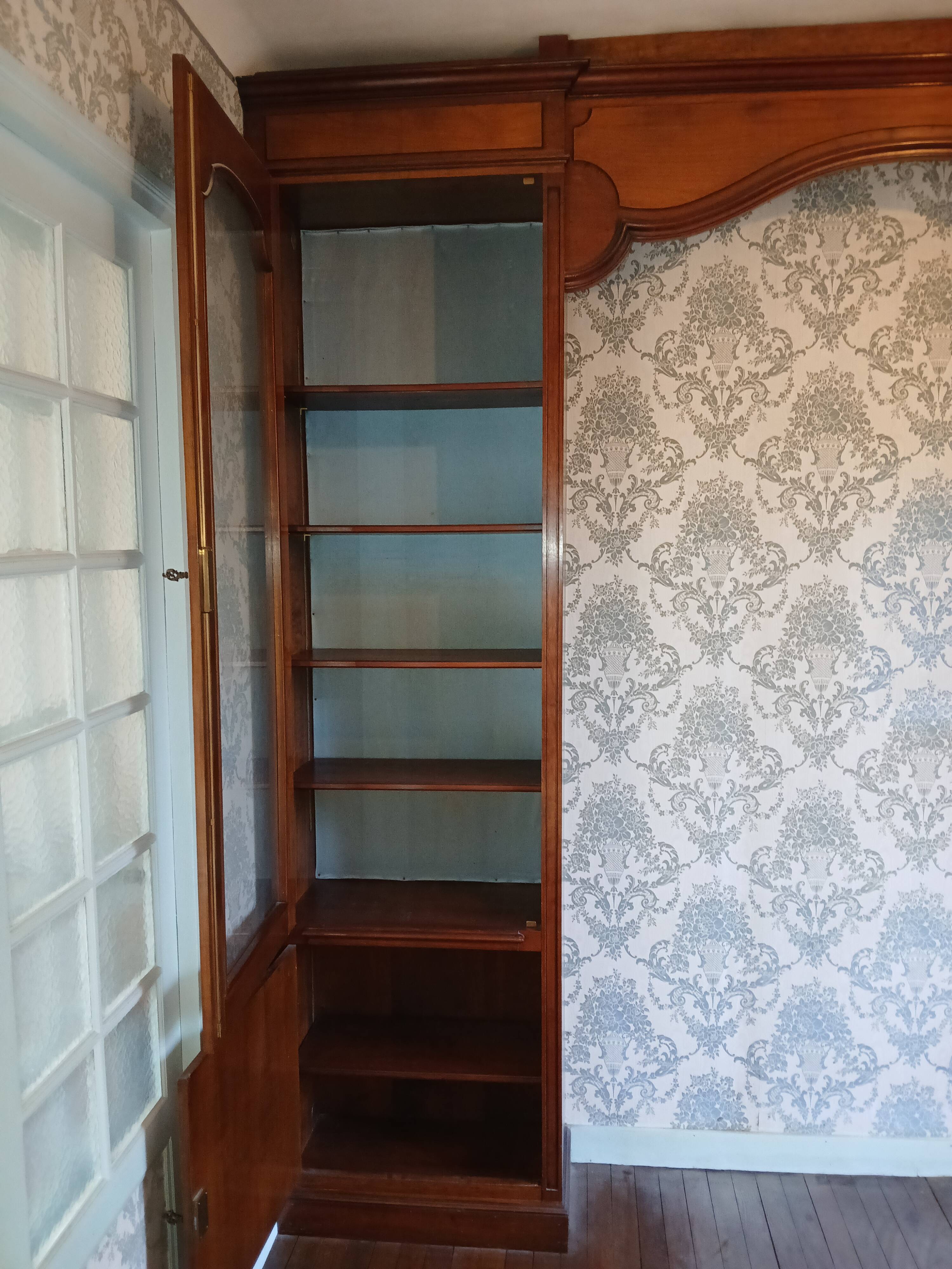 Large tall bookshelf (2.75m)