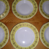 Service d'assiettes en faience pour 6 personnes : 12 pièces
