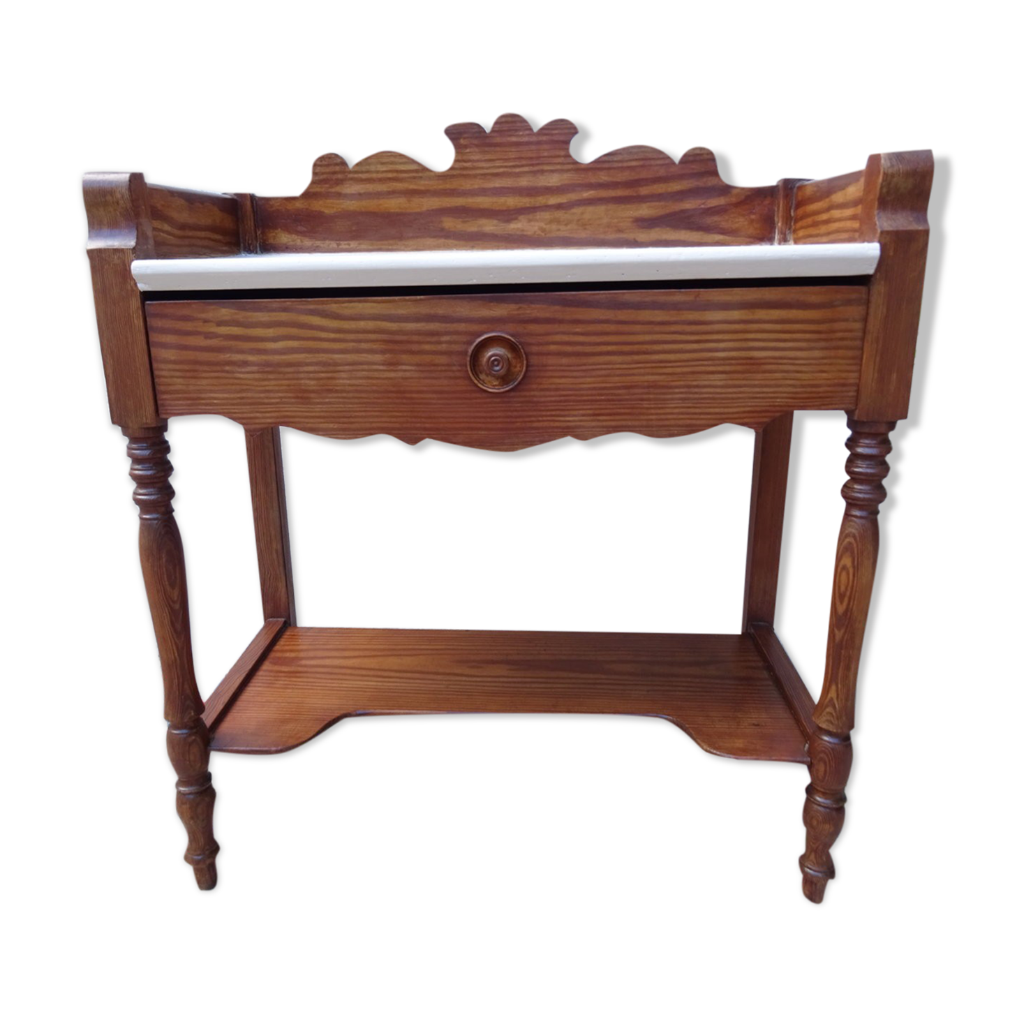 Table de toilette en pichepin