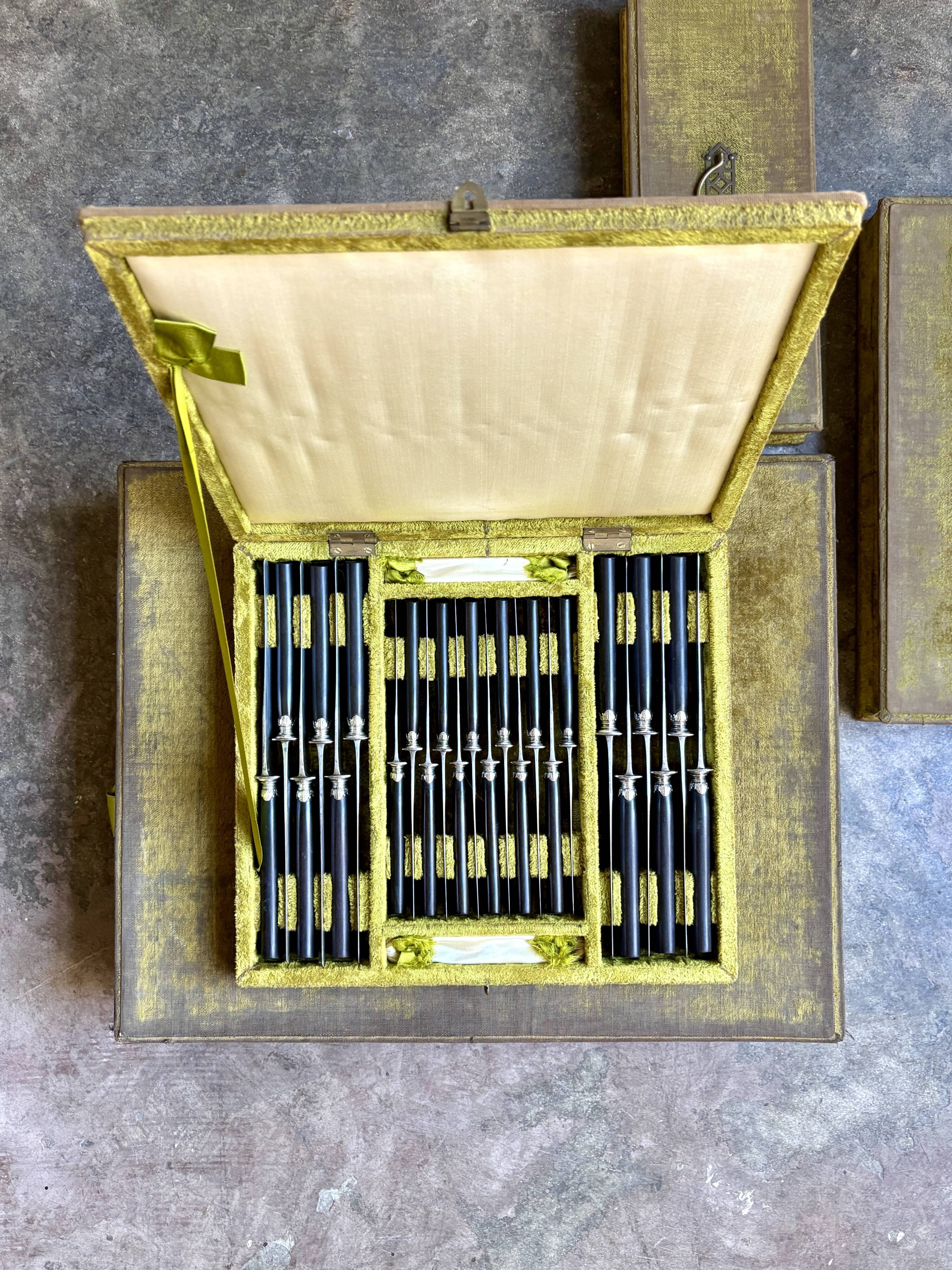 68-piece silver-plated and black ebony cutlery set with 4 velvet cases