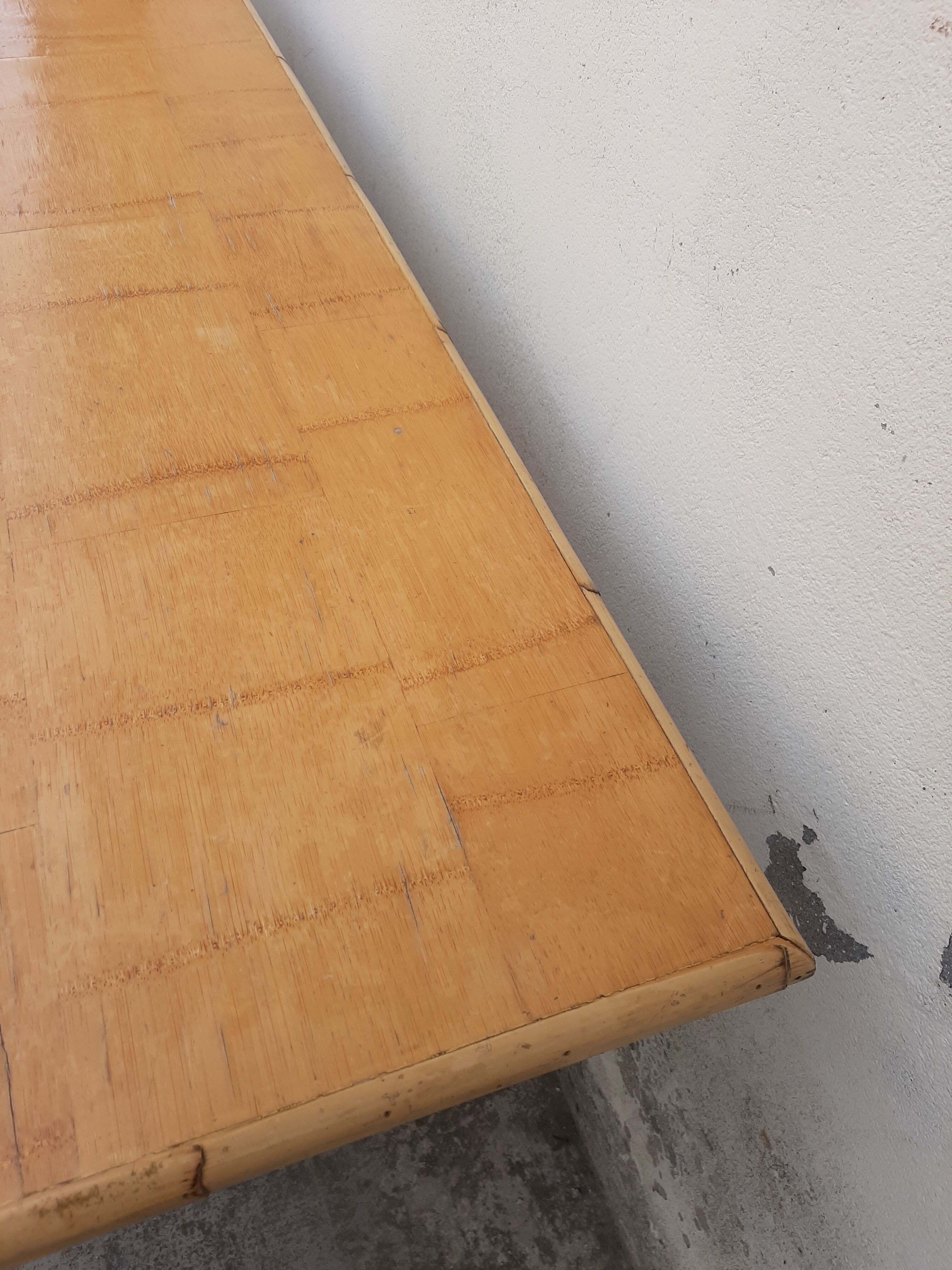Table de salle à manger en rotin années 50