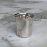 Set of 3 small silver 970 sterling cups with enamelled flags from the 20th century.