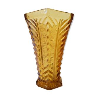 Vase red glass thick art deco style