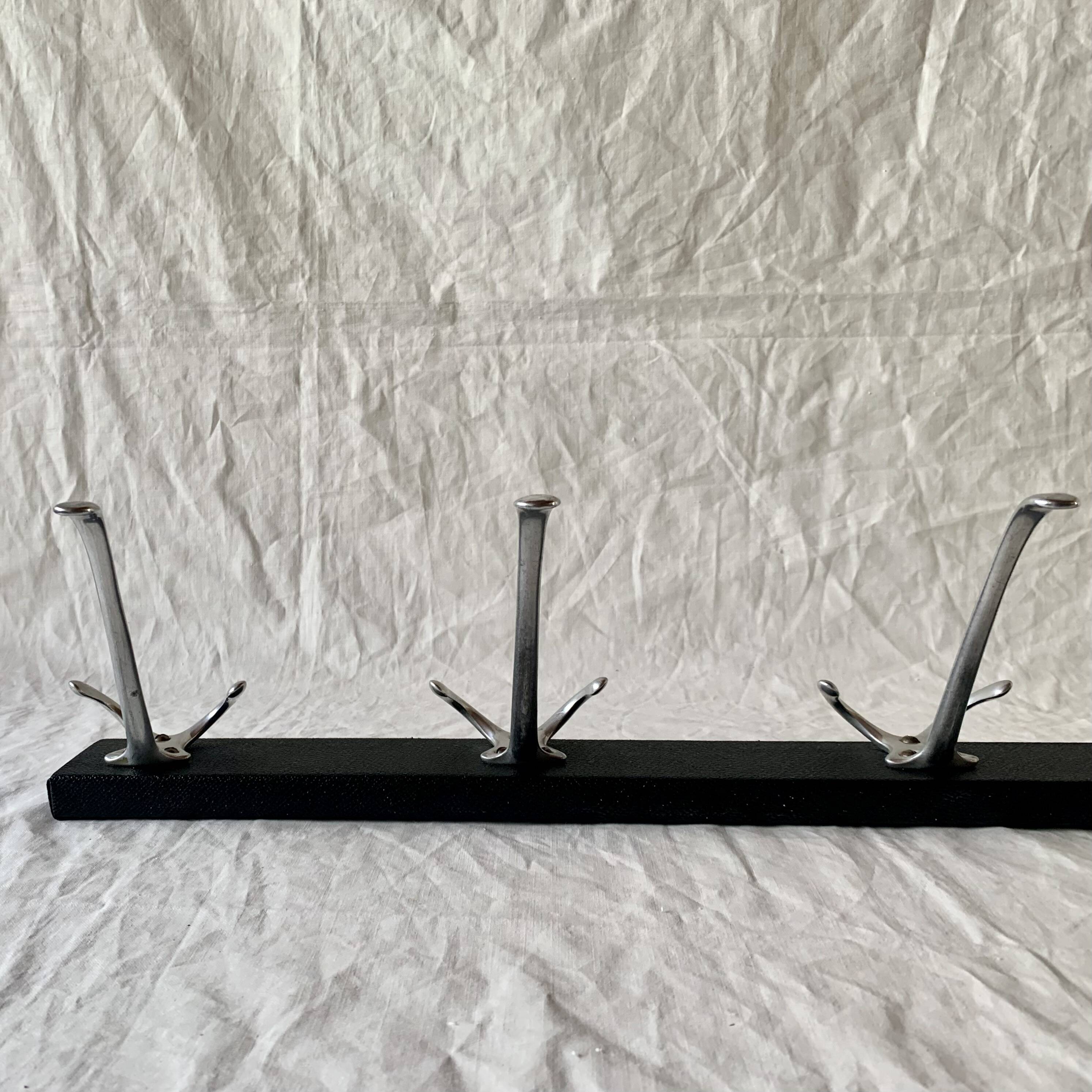 Vintage wall coat rack in wood and black Skai - 6 coat hooks