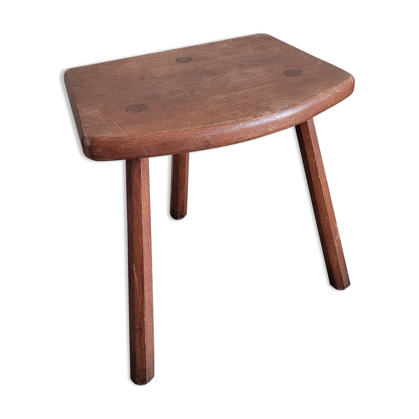 Tripod stool cowbird half round