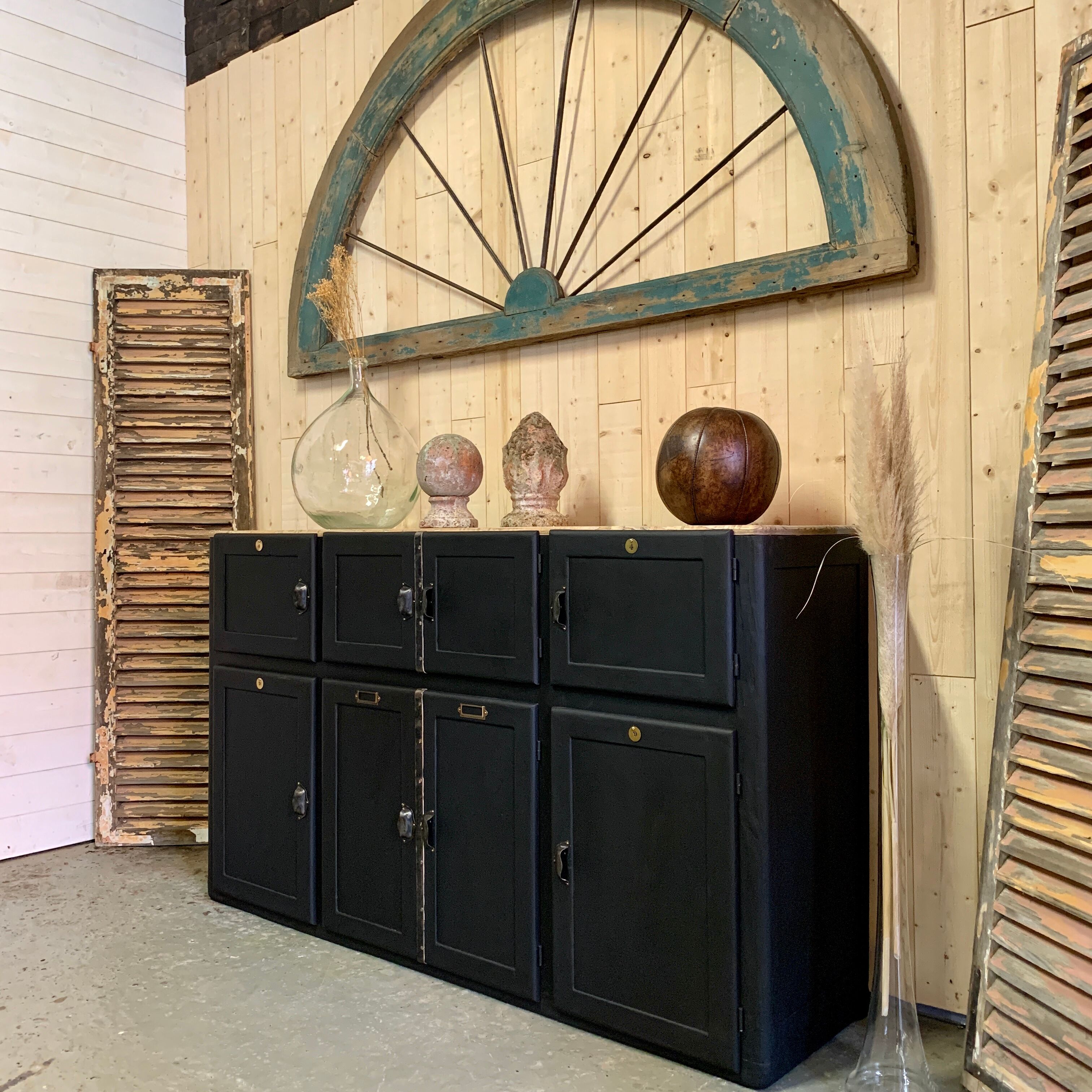 Black workshop buffet 1930