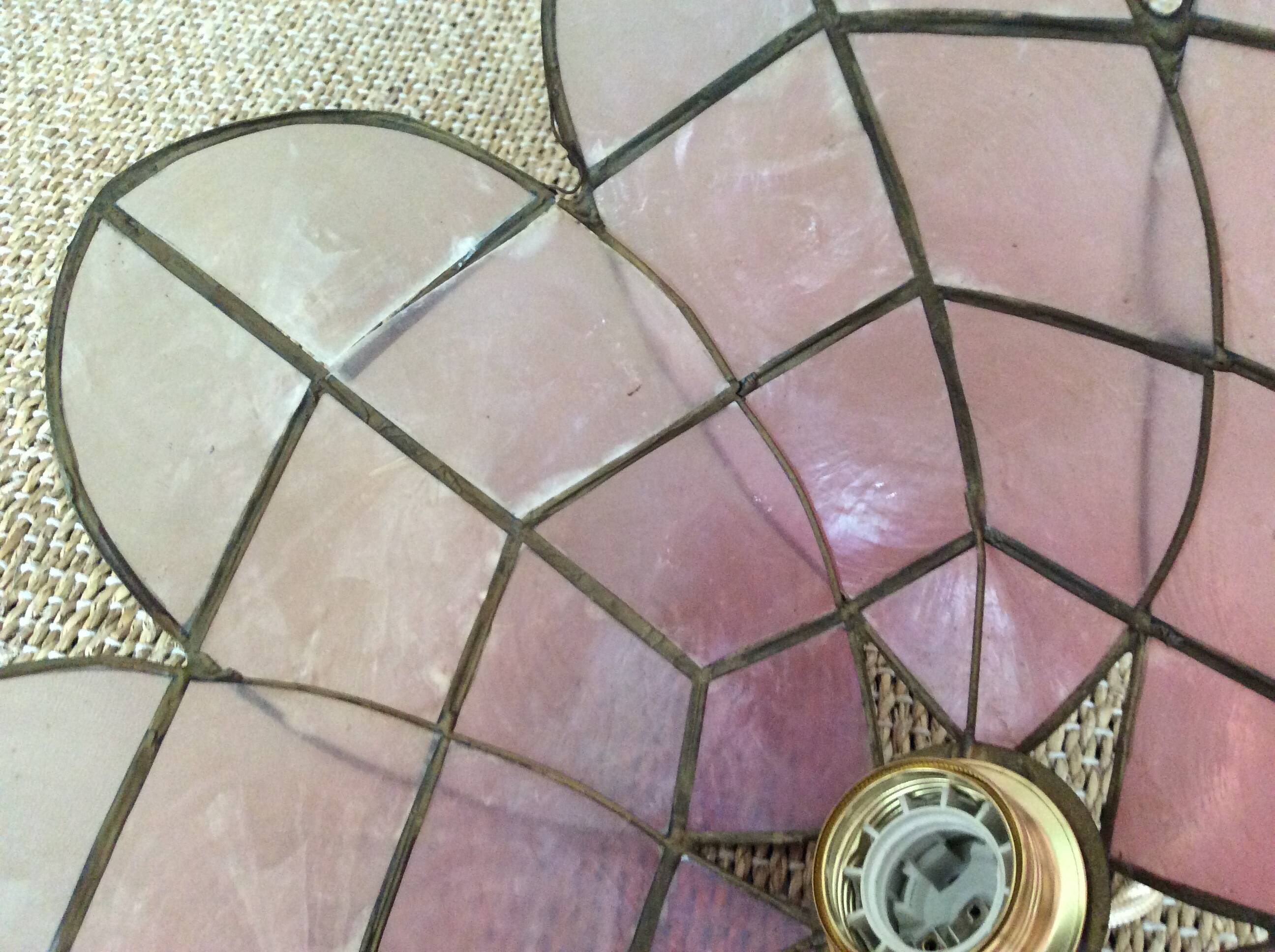 Mother-of-pearl pendant