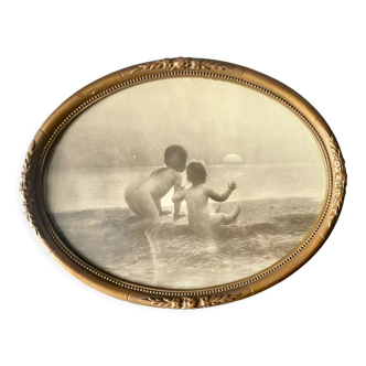 Oval Antique Wooden Frame 32 cm x 25 cm
